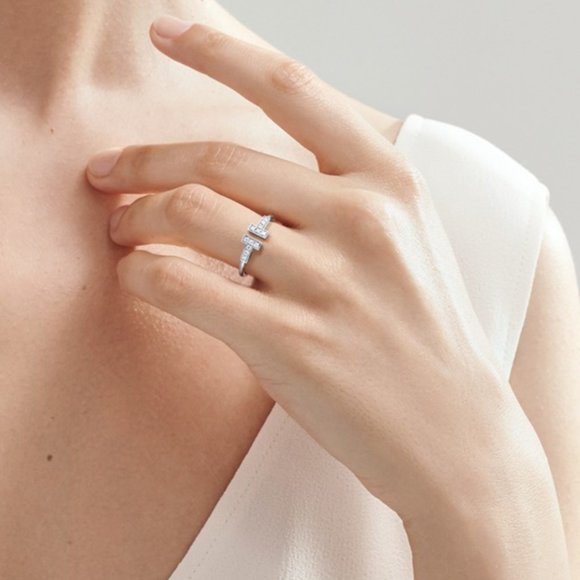 Silver Ring Double T Diamonds
